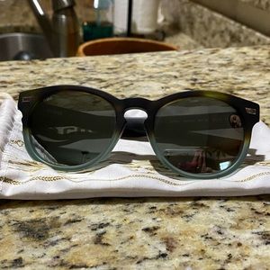 Costa Del Mar Women’s sunglasses
